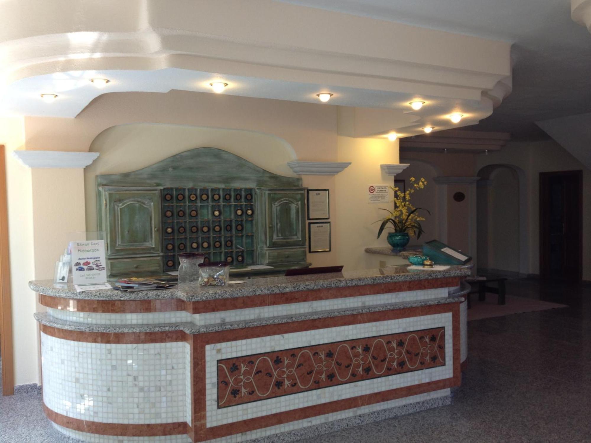 Residence Marina Palace Orosei Εξωτερικό φωτογραφία