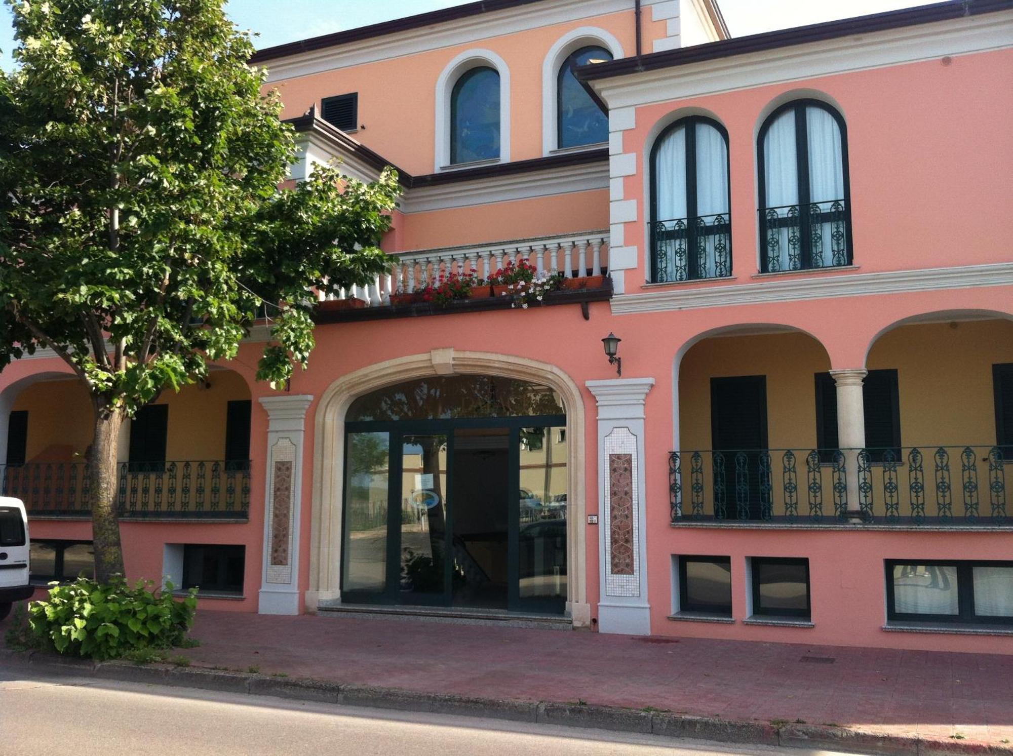 Residence Marina Palace Orosei Εξωτερικό φωτογραφία